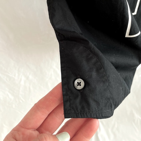 CASELY-HAYFORD🖤 Kingsland Letterman Tee button down - Picture 6 of 7